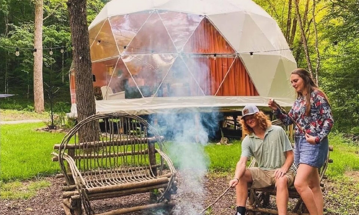 Madisonville House | Stargazing Geodome Retreat Outdoor Tub + Mountain View’s