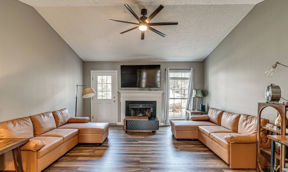 Holly Springs House | Stroll to Town: Quiet Holly Springs Home w/Yard!