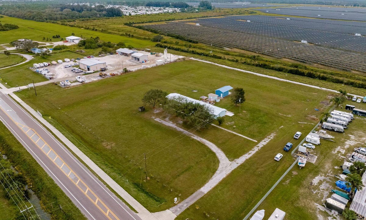 Micco Apartment | Stunning 2/1 apt. on 4 acres