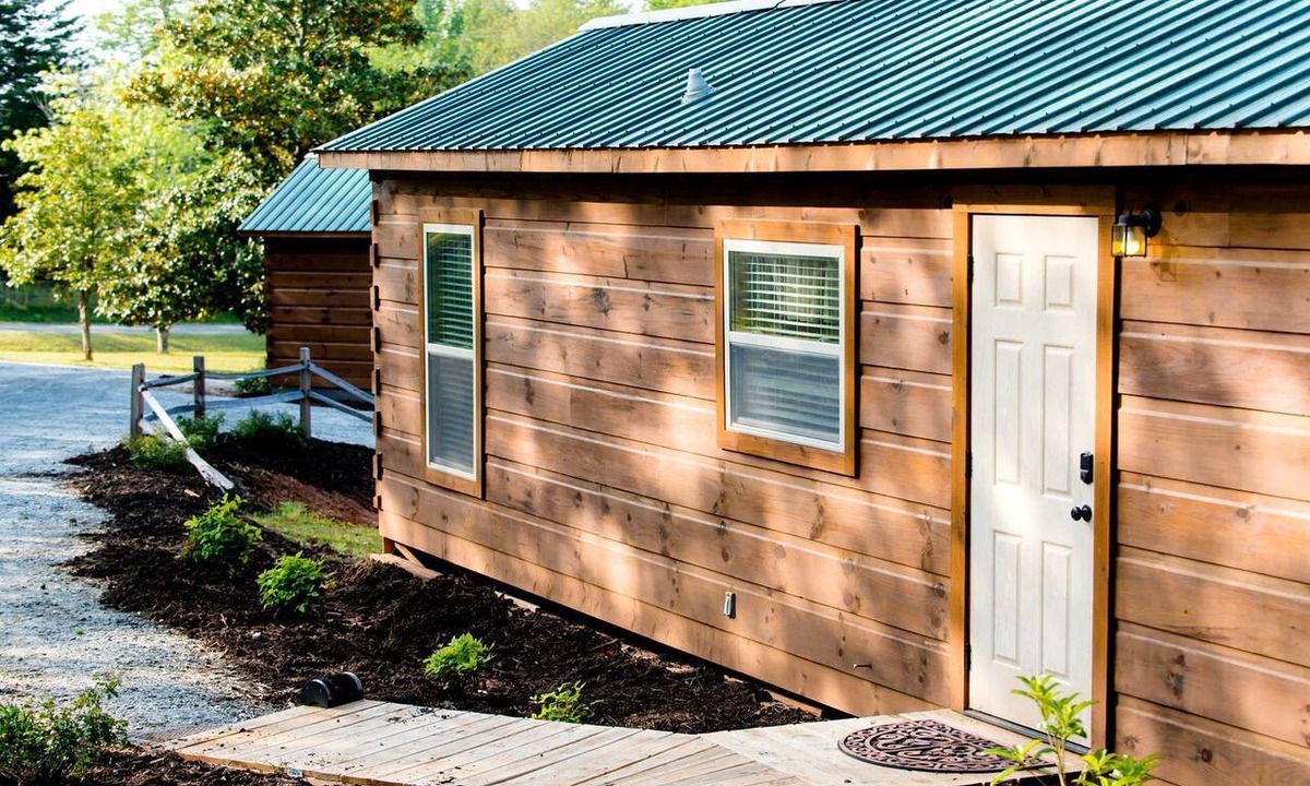 Mill Spring Cabin | Stunning Cabin Close to Tryon and the Foothills of Mill Spring near Lake Lure, North Carolina