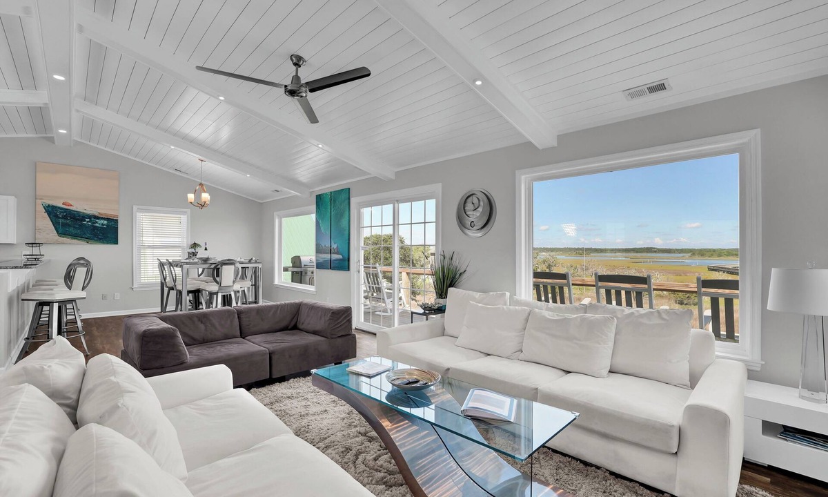 Surf City House | Stunning Sunset & Water Views, 1 block to Beach