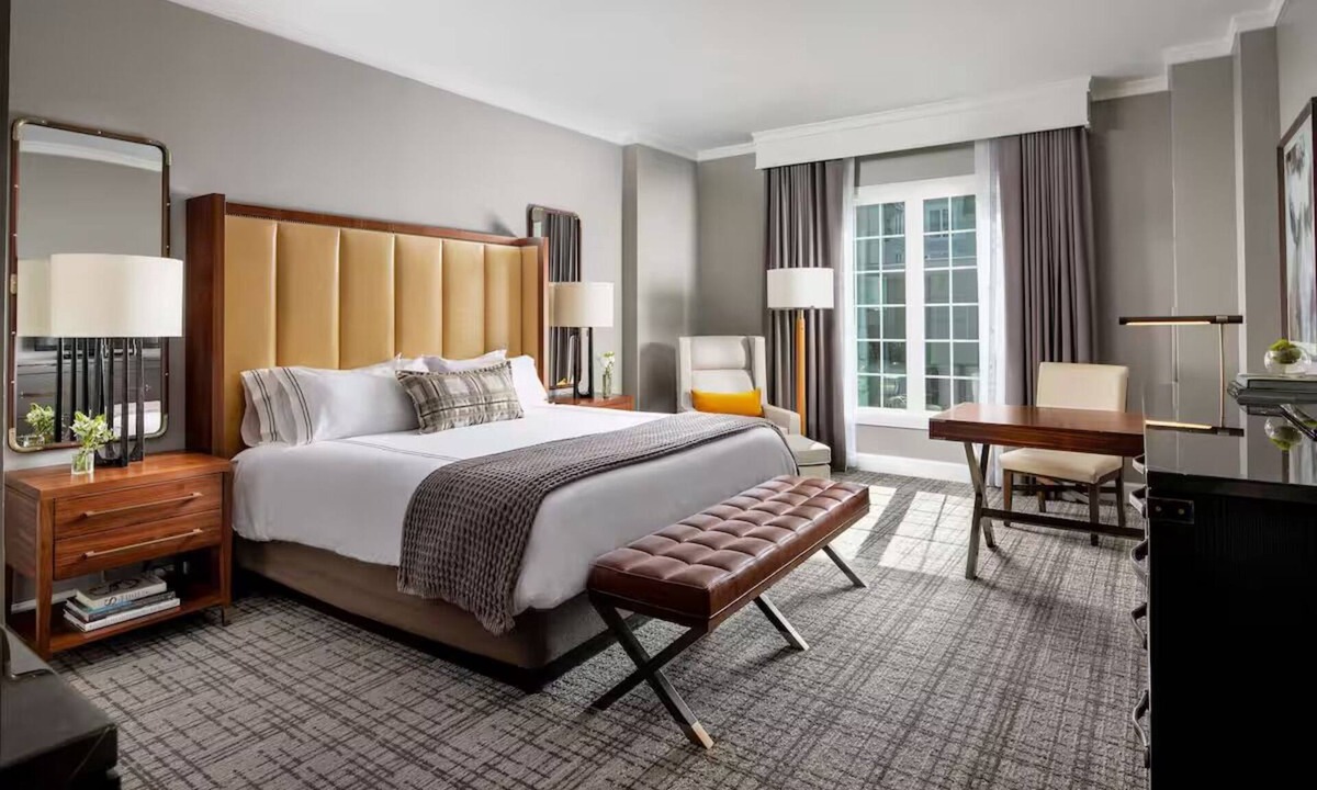 Braselton Hotel | Stylish Guest Room w/Plush Furnishings Near Swimming Pool Cabana Seating