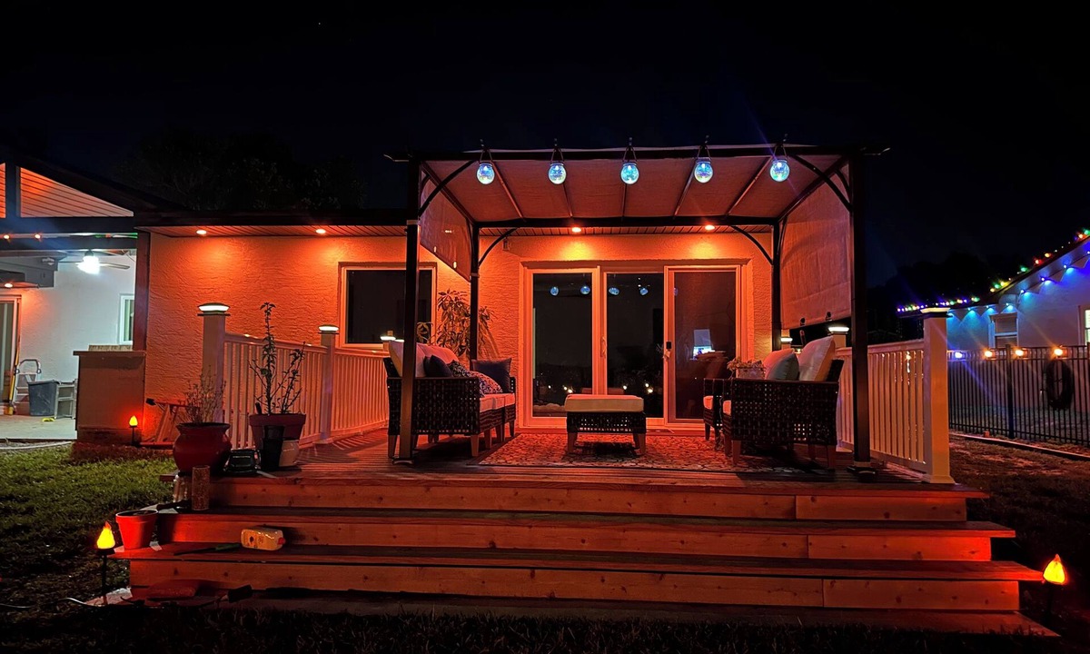 Deltona Lakes House | Stylish Lakefront, Near Daytona, Orlando, Pet Friendly, Fantastic Outdoor Space