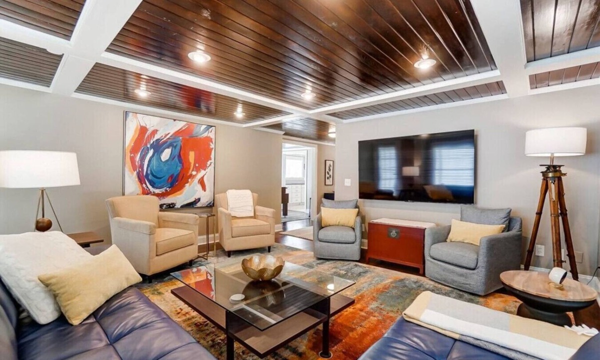 NoDa House | Stylish NoDa Gem | Hot Tub, Games & Walk to Dining