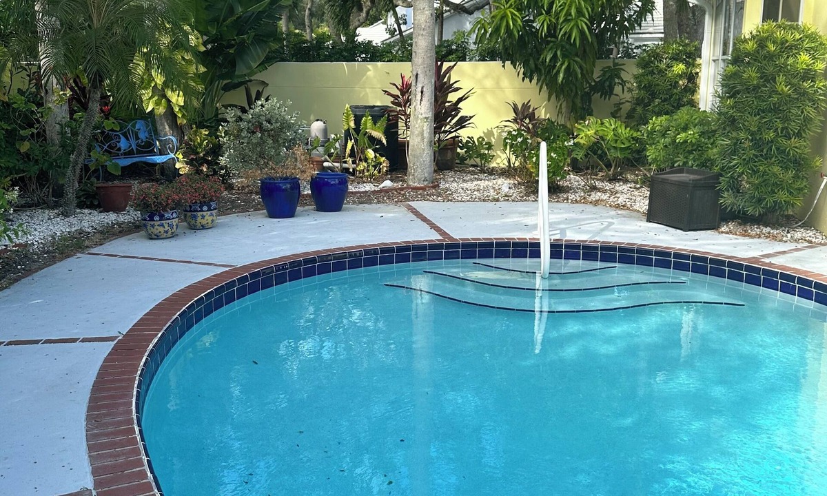 Sea Forest Court House | Summer Retreat in Vero Beach with ocean access.