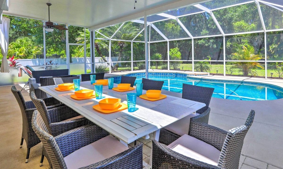 Doral Woods House | Sunlit Doral Woods House w/ Lanai & Heated Pool!