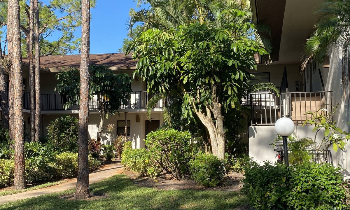 Kings Lake Condo | Sunny Florida Escape: 2-Bed Condo Minutes from Beaches & Fun!
