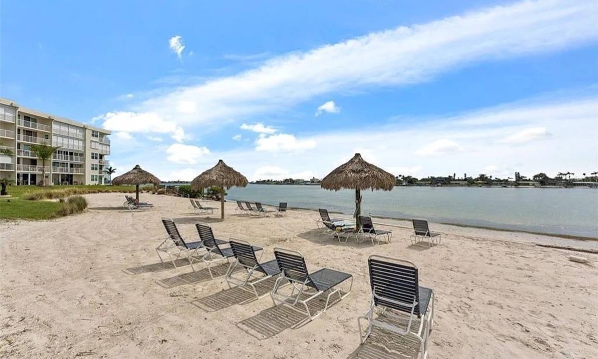 St. Petersburg Condo | SUNSET PARADISE Waterfront Condo, Sunset Views, Pool, Beach, 5min to StPeteBeach