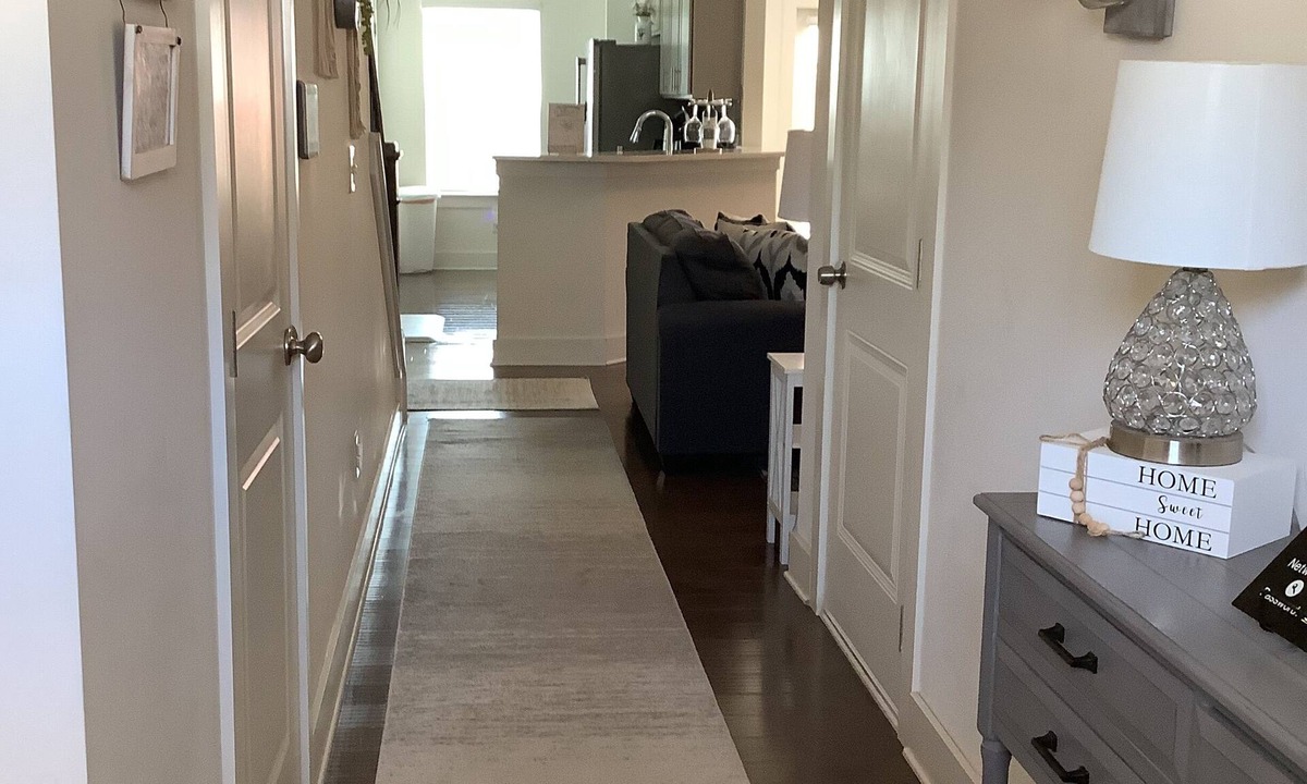 Auburn House | Superb 2-bedroom townhome Modern, Spacious and Charming in Auburn!