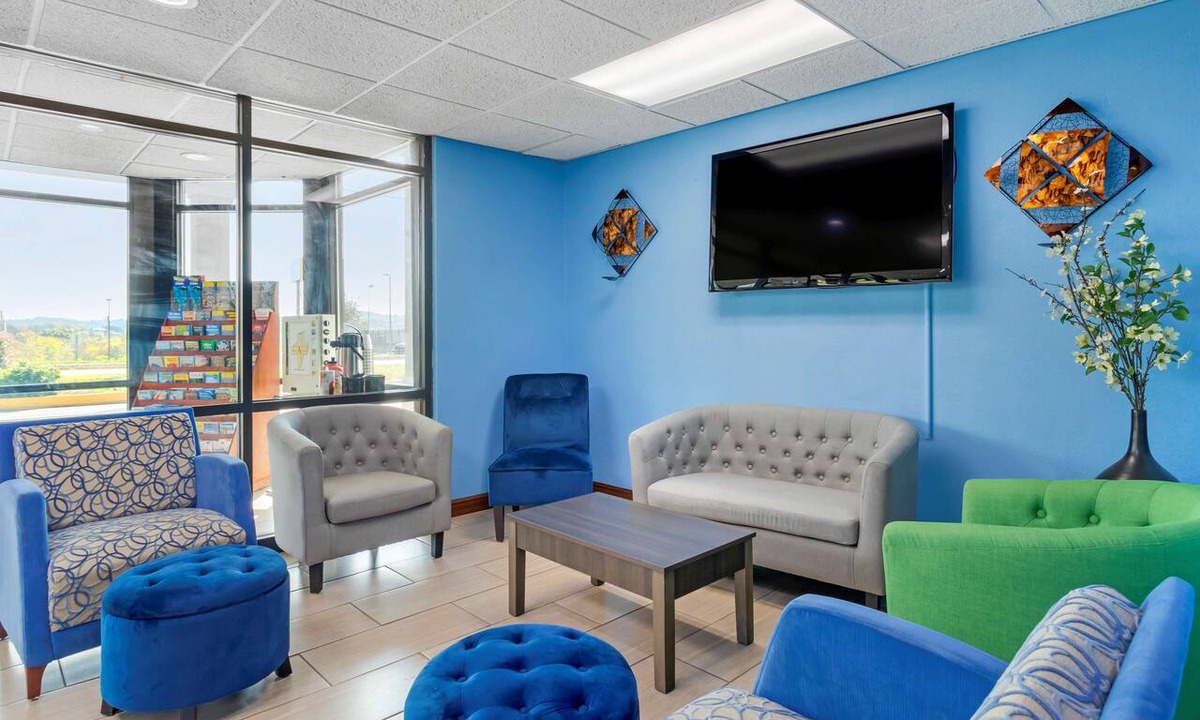 Lenoir City Hotel | SureStay Hotel by Best Western Lenoir City