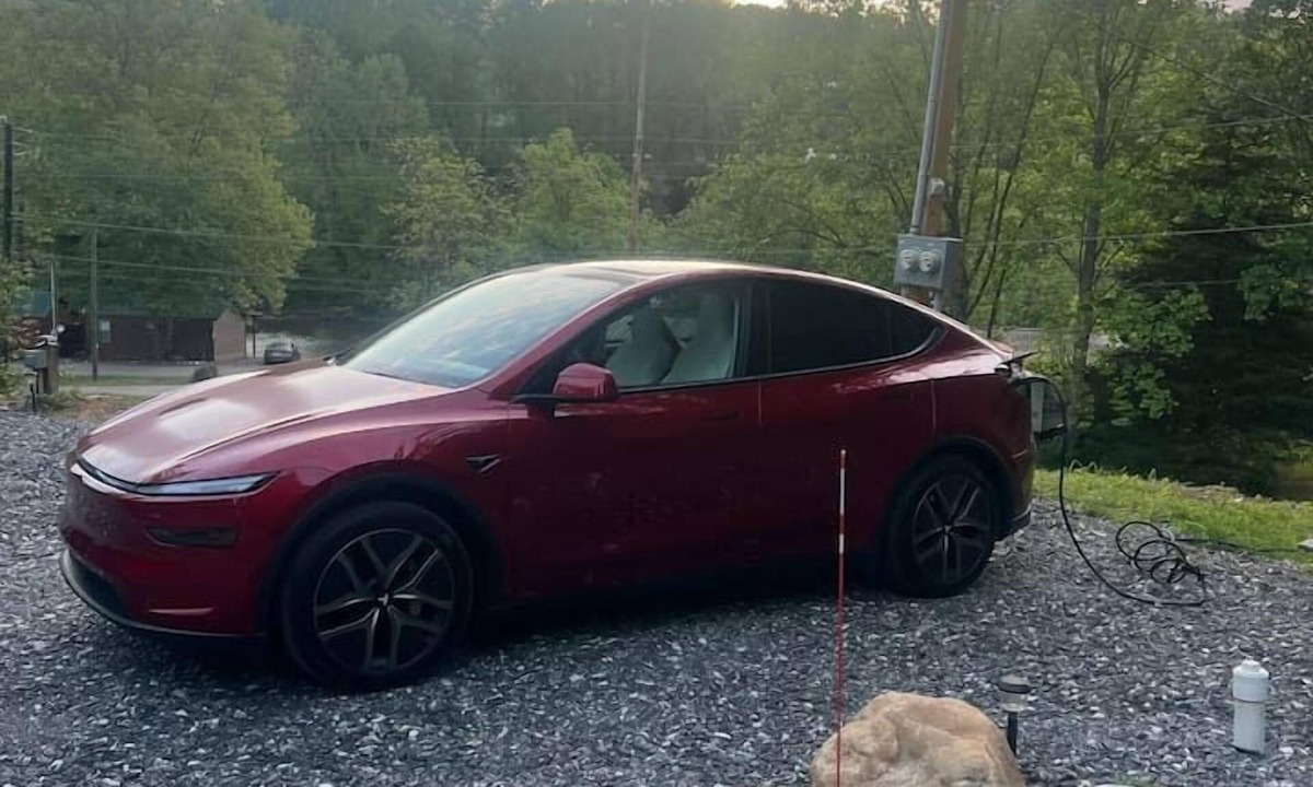 Sylva RV Rental | Tesla Camp, Riverside, Hot Tub & Mountain Views