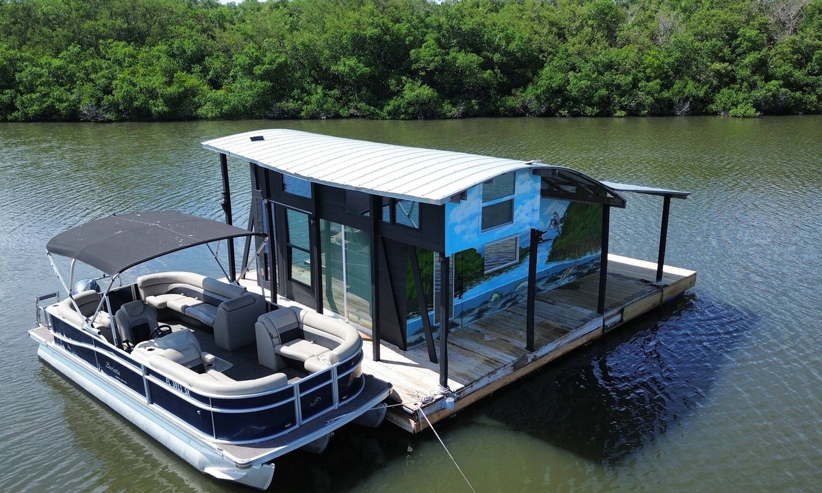 Grant-Valkaria Boat Rental | The Burrow, an amazing floating cabin with pontoon rental available