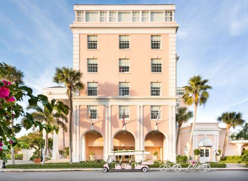 Palm Beach Hotel | The Colony Hotel
