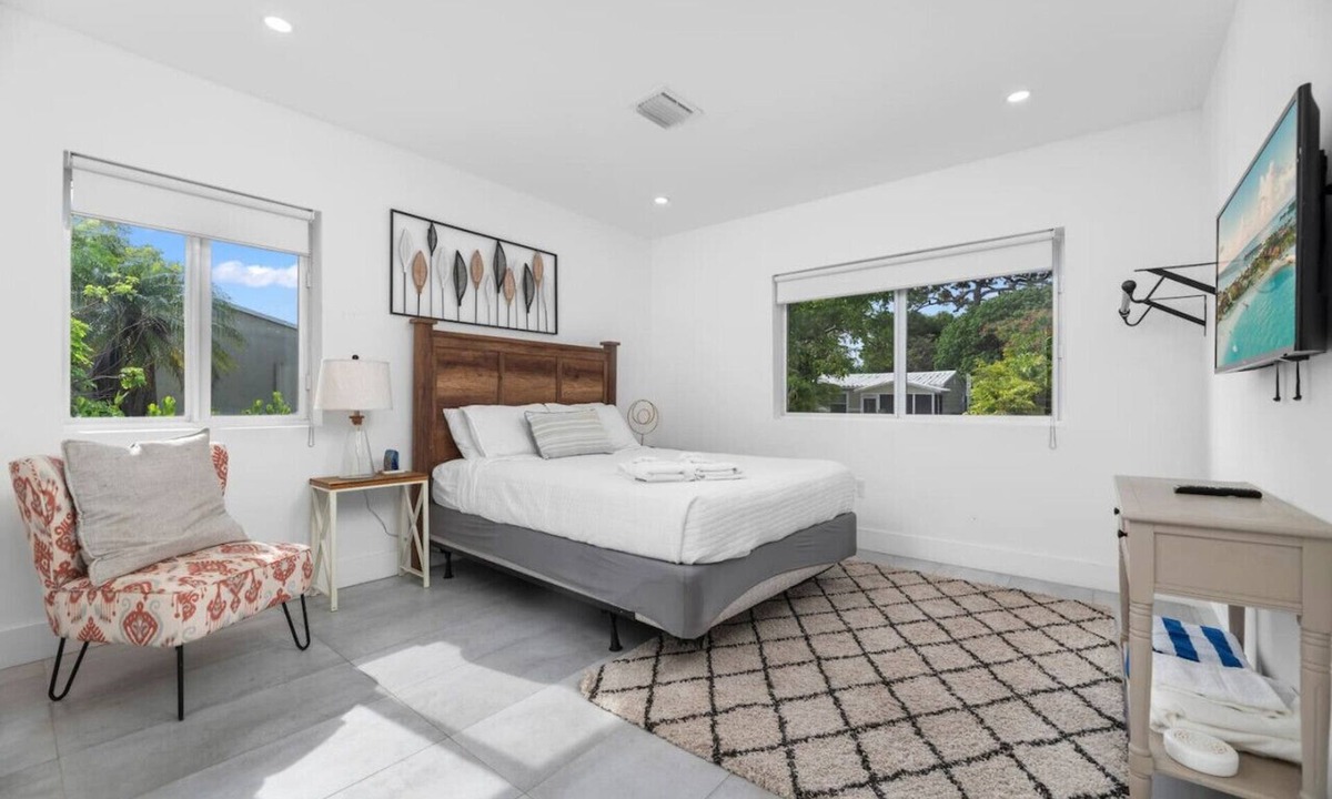 Croissant Park Apartment | The Downtown Retreat #1