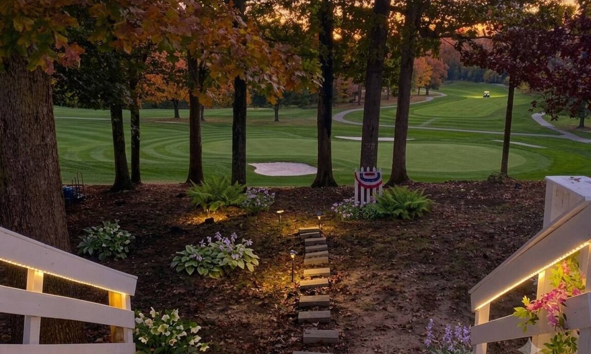 Raintree House | The Geode, Cheerful, serene Jewelry box , 4 br, 2.5 bath, breathtaking views