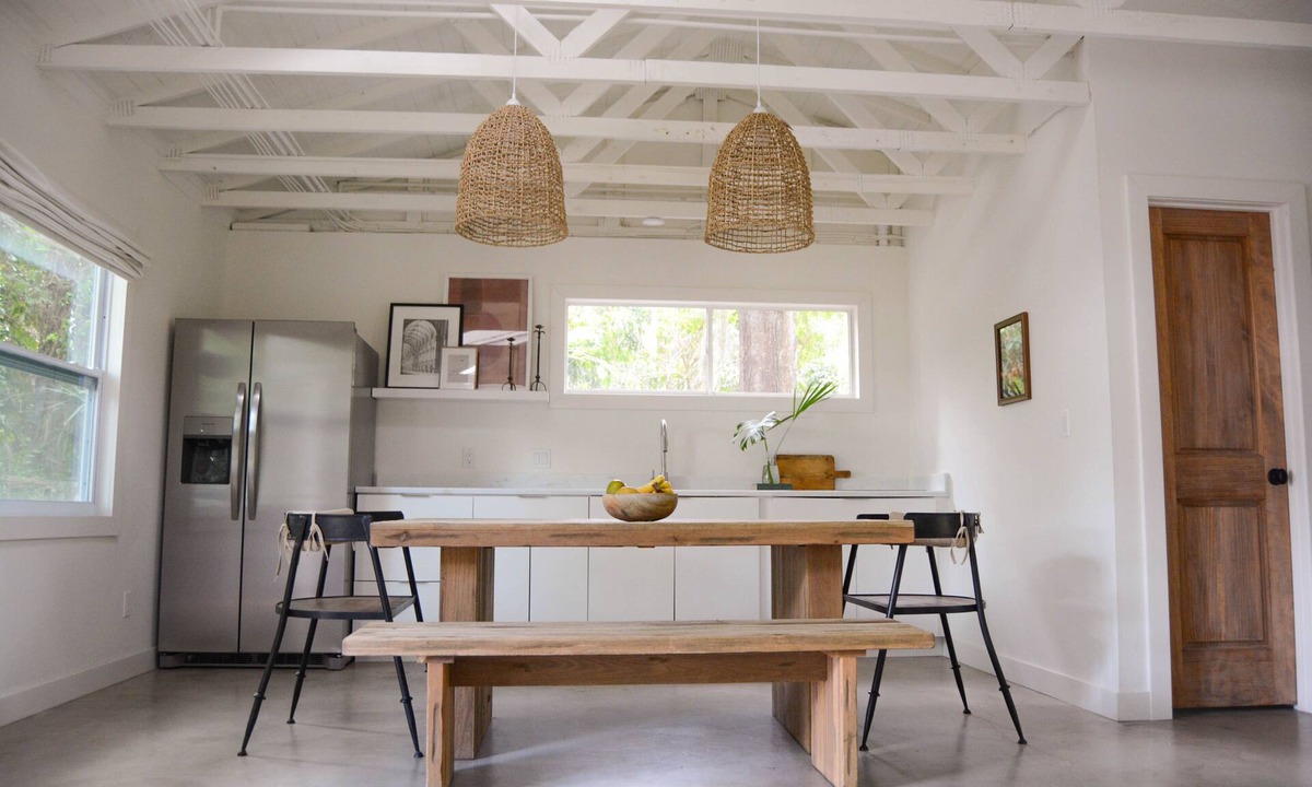 Vero Beach Apartment | The Jolie House-Bright European Studio Guesthouse