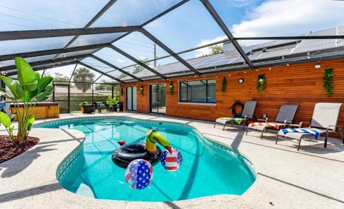 Brandon House | The Pelican/Pool/HotTub/GameRoom