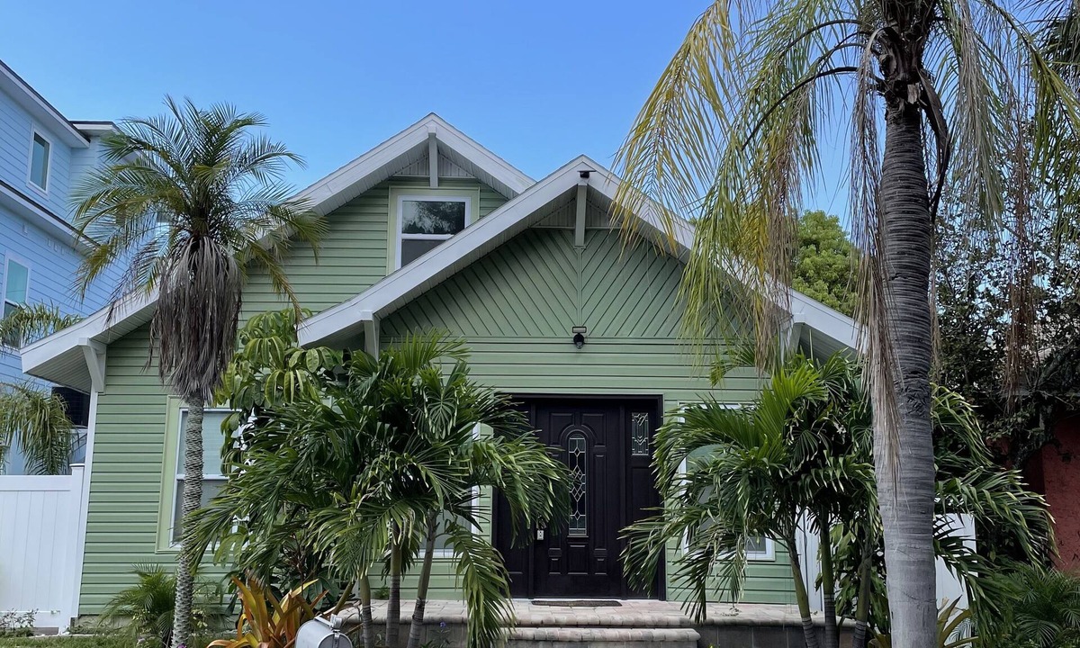 Gulfport House | The right location!