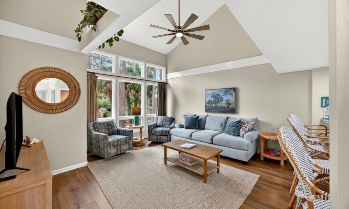 Ocean Ridge Apartment | The Salty Egret - Free Pool Pass