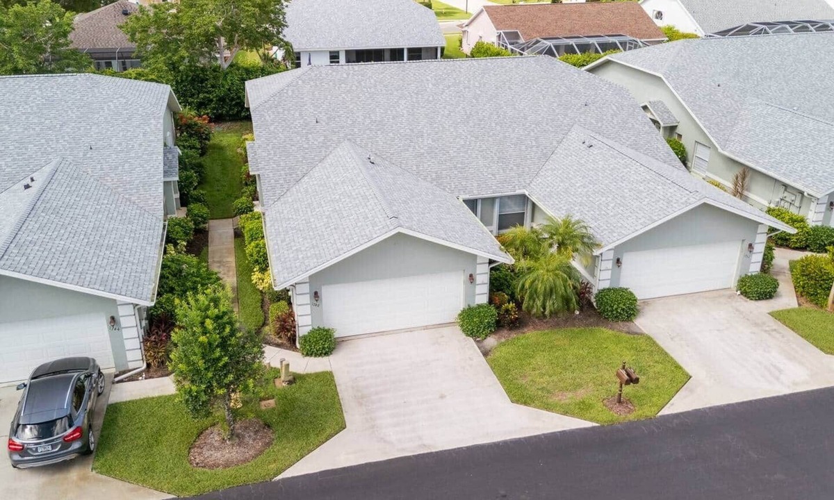 Crown Pointe House | The Tiny Palms Naples, FL