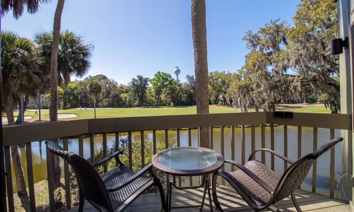 Ocean Ridge House | Tranquil cottage overlooking the golf course