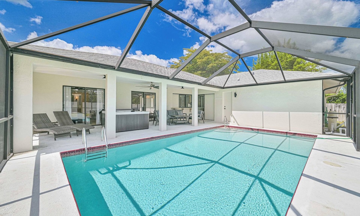 Palm River Estates House | Tranquil Vacation Home, Hot Tub and Pool - 4 miles to Naples Beach!