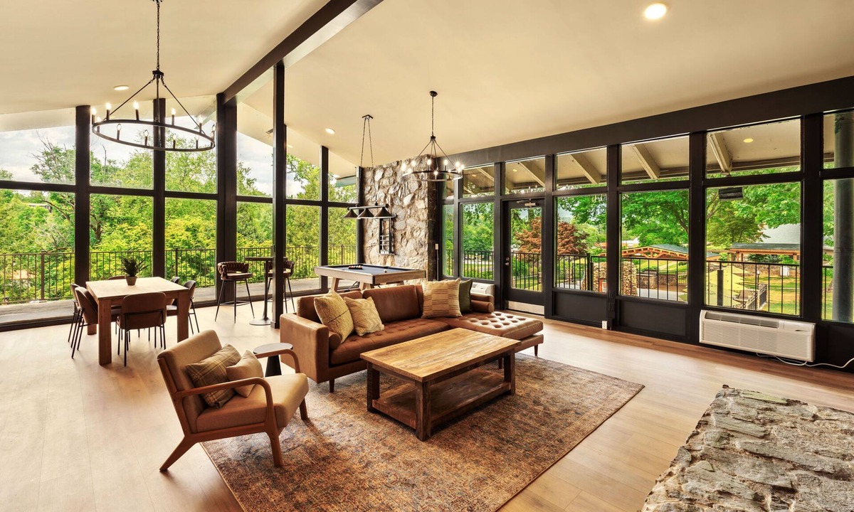 Townsend Hotel | Tremont Lodge & Resort