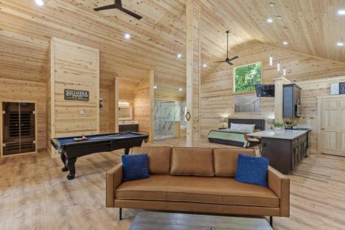 Cleveland House | True Love Treehouse - Magic Above the Pines