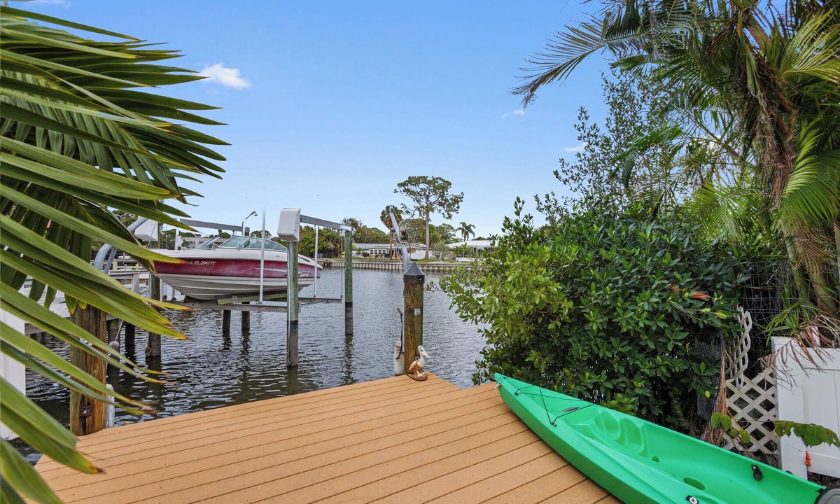 Shore Acres House | True Private Oasis offering Comfort, Charm and Adventure.