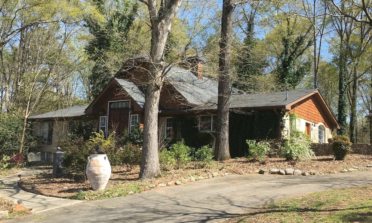 Jefferson House | TUSCAN FARMHOUSE ON RURAL SHEEP FARM (Sleeps 8)