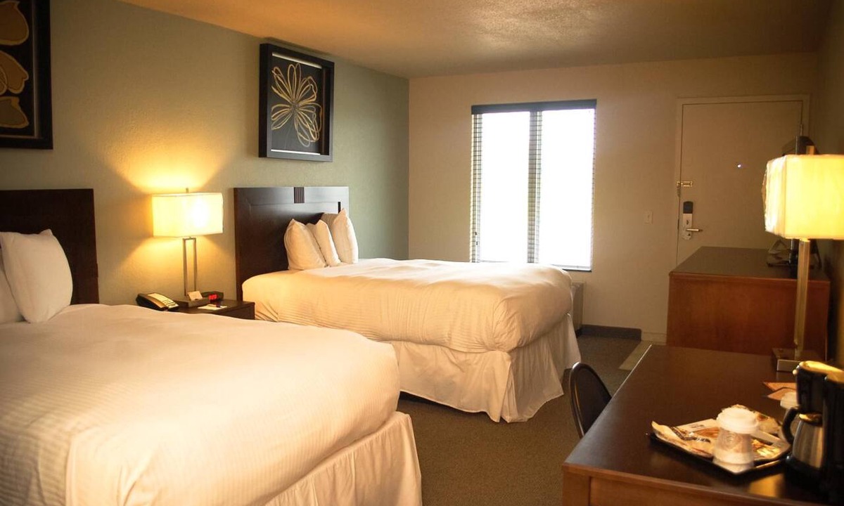 Charleston Hotel | Unique Suites Hotel