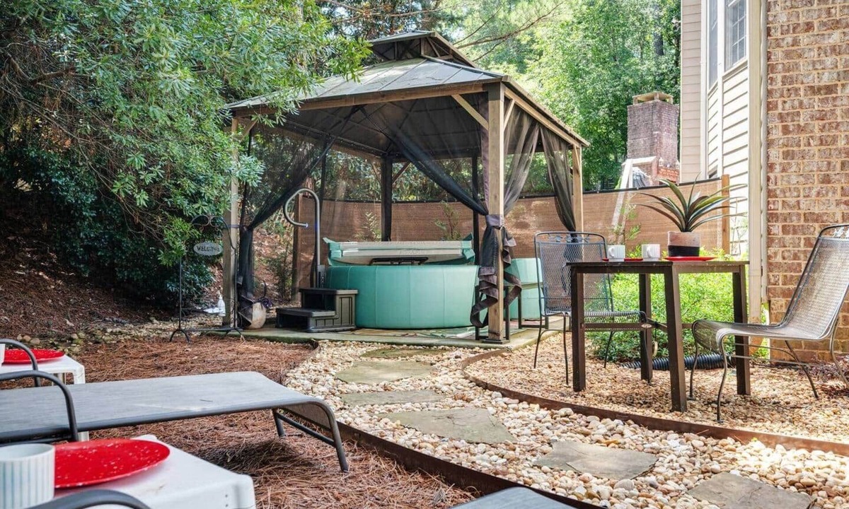 Clarkdale Apartment | Upscale 1-Bdrm Wellness Suite near Atlanta Airport