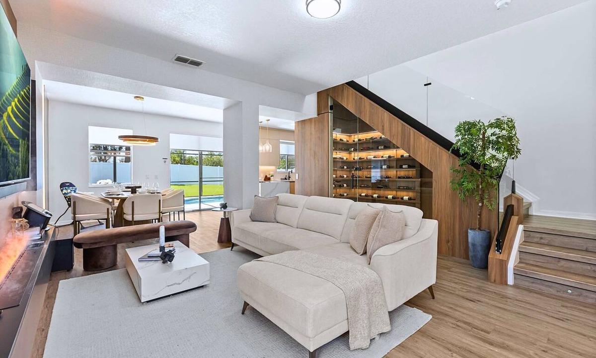 Windwood Bay House | Upstay Contemporary Retreat w Pool, BBQ & Backyard