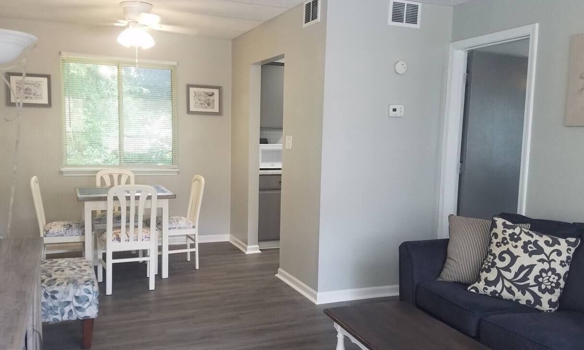 Greenwood Apartment | Uptown Near Self Regional Hospital and Lander Univ