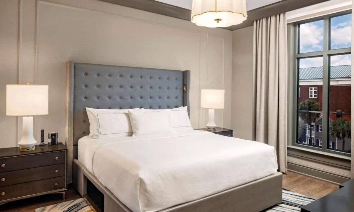 Ansonborough Hotel | Vibrant Spacious Suite w/Kitchenette l Near Downtown – Walkable Charleston Stay
