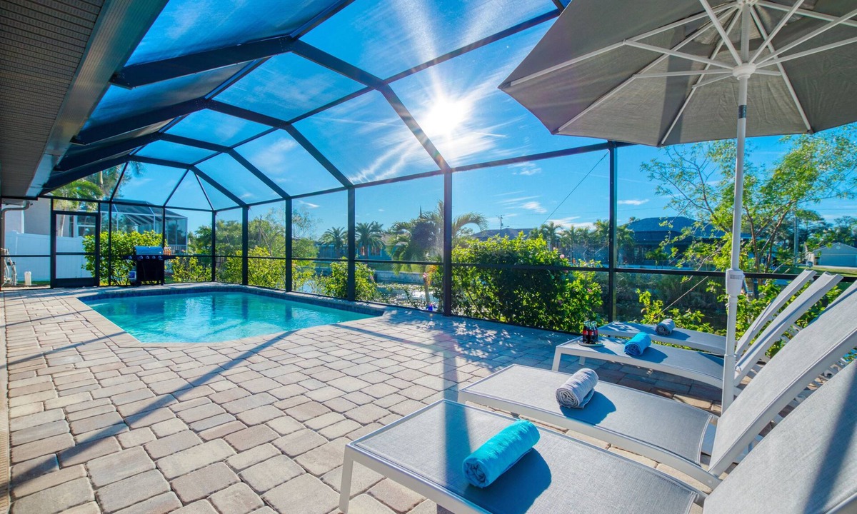 Trafalgar Villa | VILLA GOLFERS HAVEN – HEATED POOL | WATER VIEW | BOAT RENTAL + TOURS VOUCHER INCL.