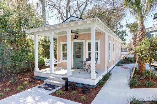 Thunderbolt House | Village on The Bluff: In The Pink by Lucky Savannah