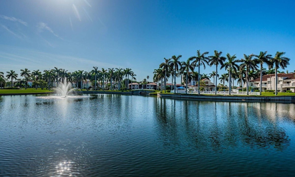 Isla del Sol Condo | Vista Verde W Relax You're on 'Island Time'