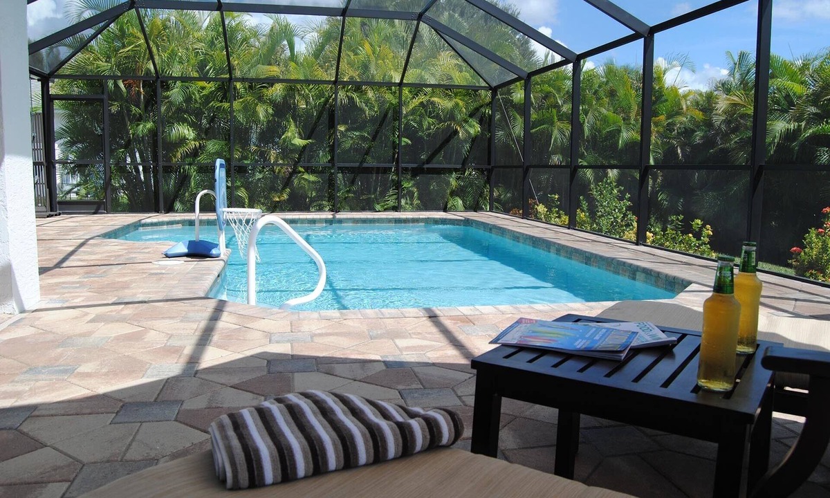 Trafalgar House | VRCC Villa Alegria - quiet and very private