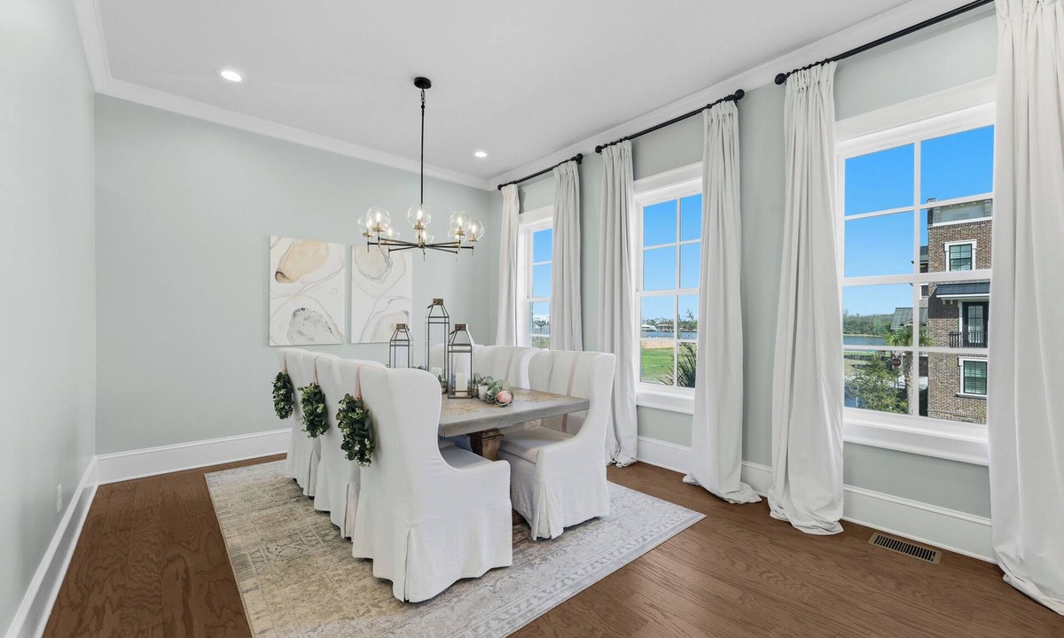 Hitch Village - Fred Wessels Homes House | Watch Cargo Ships Glide by from This Walkable Savannah River Retreat