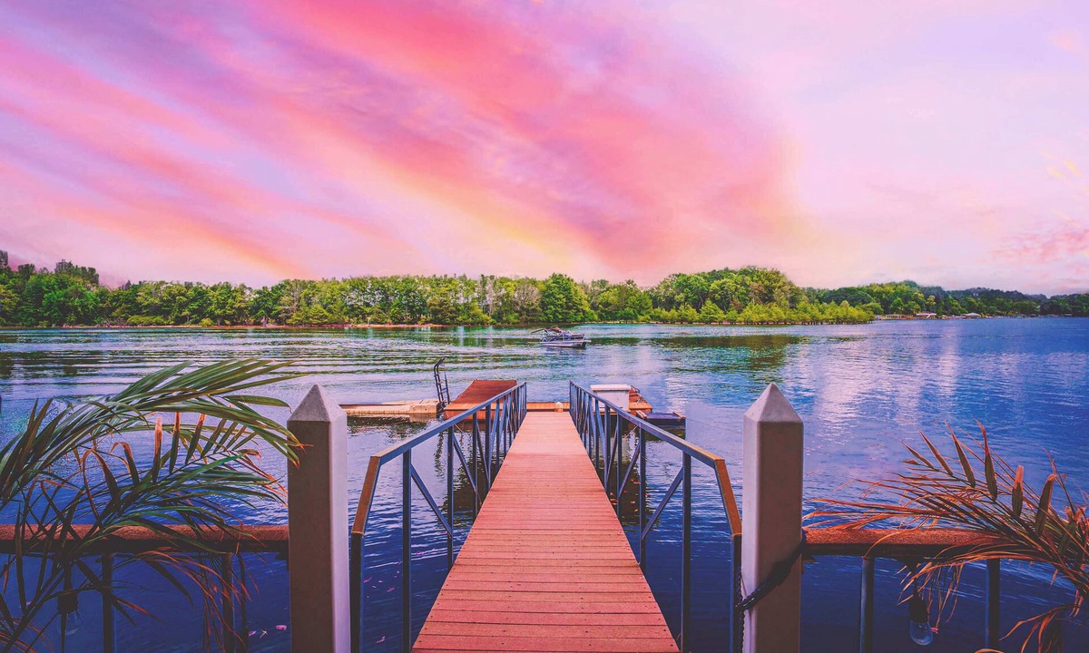 Estill Springs House | Waterfront Access | Lake Views | Dock | Pool Table