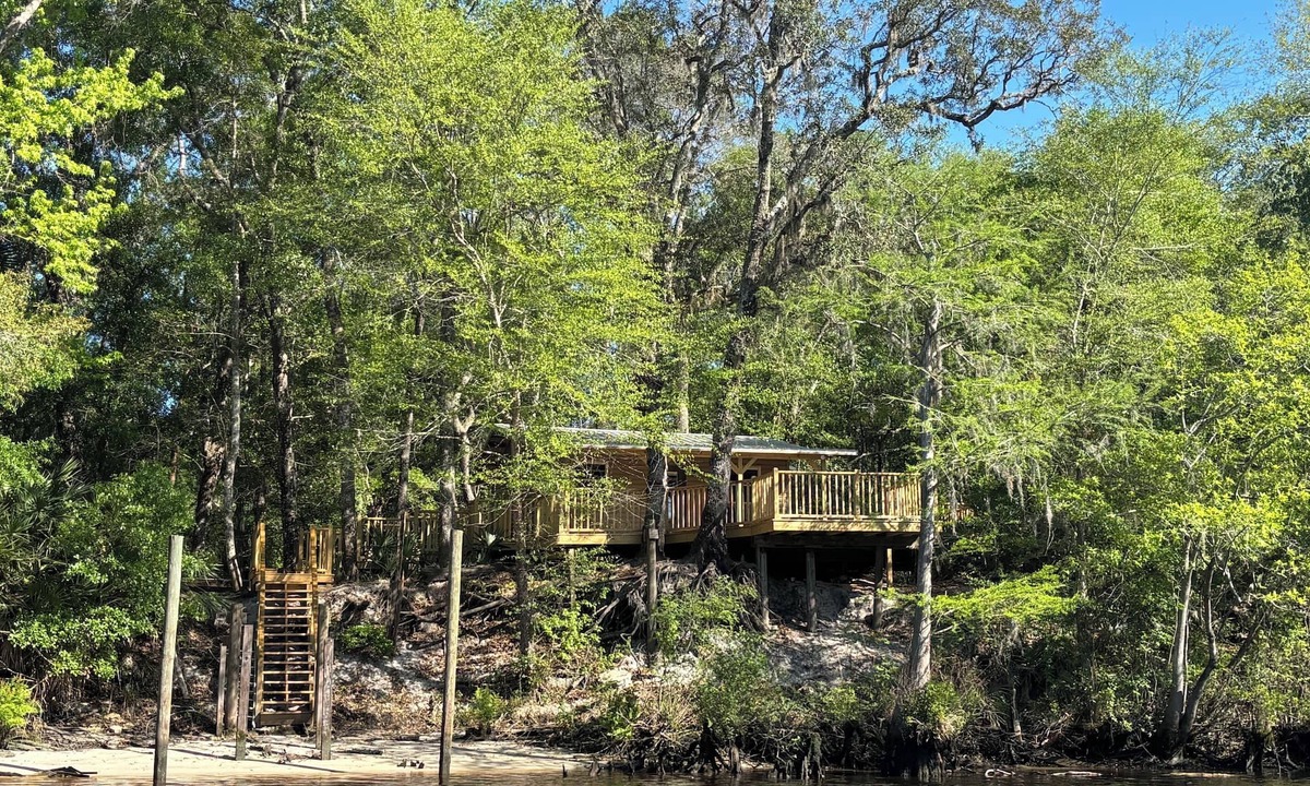 Boulogne Cabin | Waterfront Cabin in Hilliard, FL