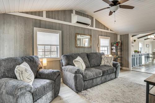Lancaster House | Waterfront Cottage at Cedar Pines Lake