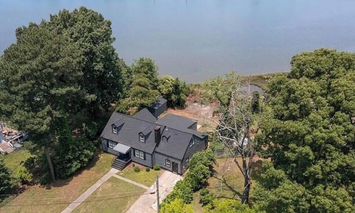 Norfolk House | Waterfront Home Near Virginia Beach -Sleeps 16+