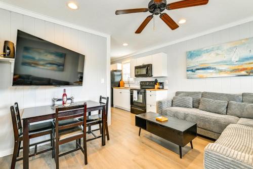 Sherrills Ford House | Waterfront Living & Resort Perks! Lake Norman Stay