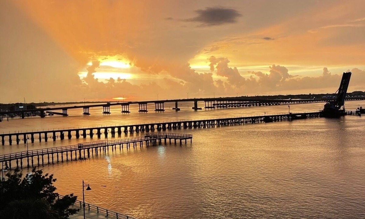 Bradenton Condo | Waterfront Top-Floor 2 Bedroom/2 Bathroom Condo - Newly renovated, AMAZING view