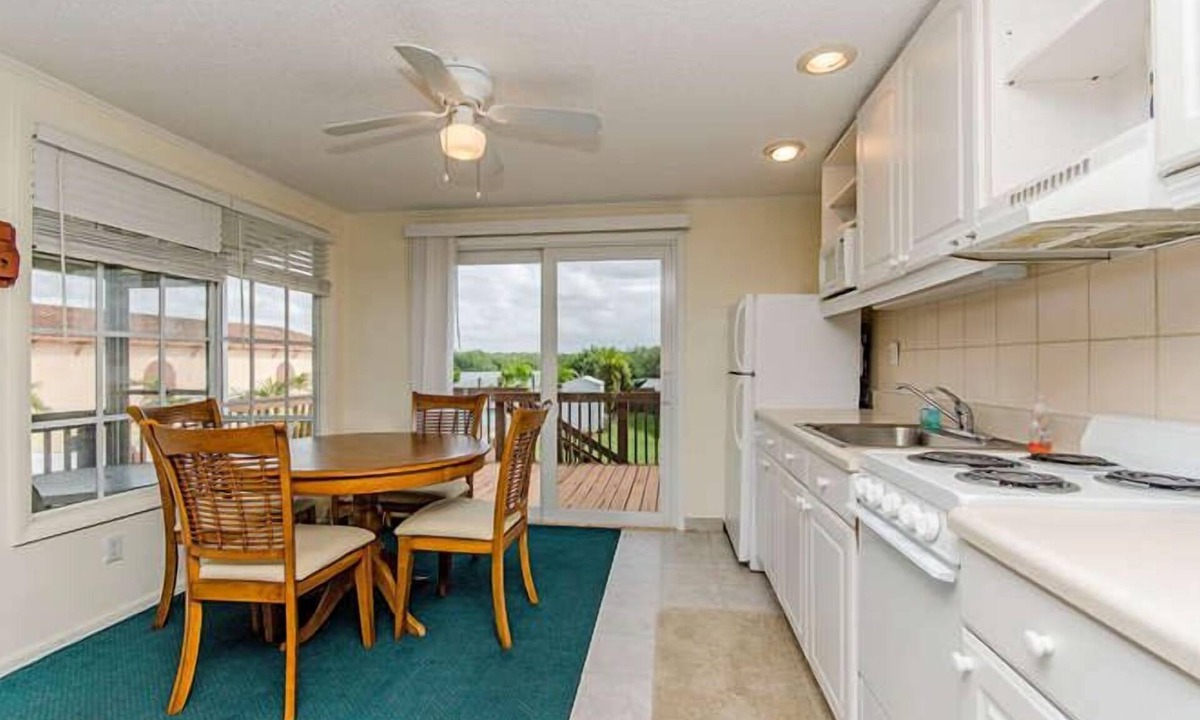 Everglades City Villa | Waterfront Villa With Large Deck And Screened Front Porch Overlooking The Pool