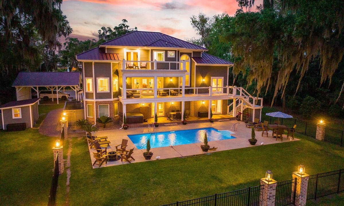 Montgomery House | Waterfront w/Pool & Hot Tub - 10 Min to Downtown