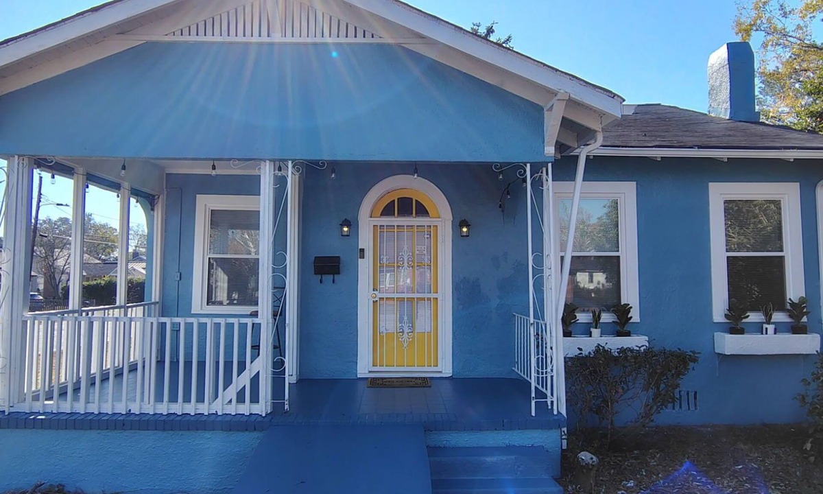 Midtown House | Welcome to your home away from home!