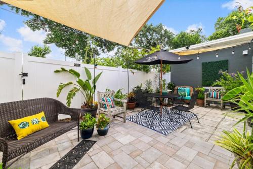 Pine Hills Apartment | West Orlando Guest House